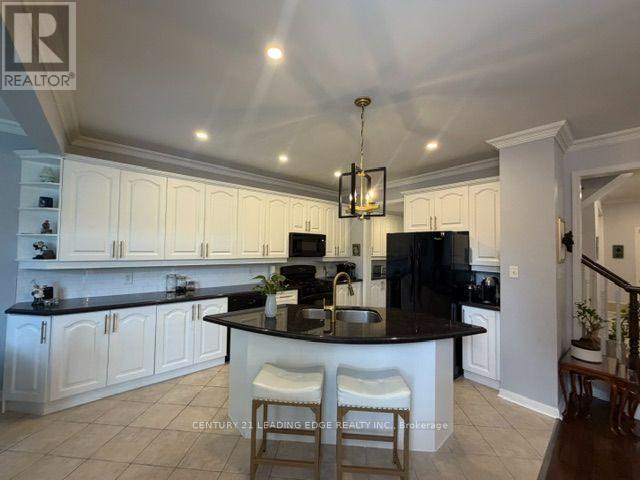 27 Rocking Horse Street, Markham, Ontario  L6B 1L9 - Photo 17 - N13598882