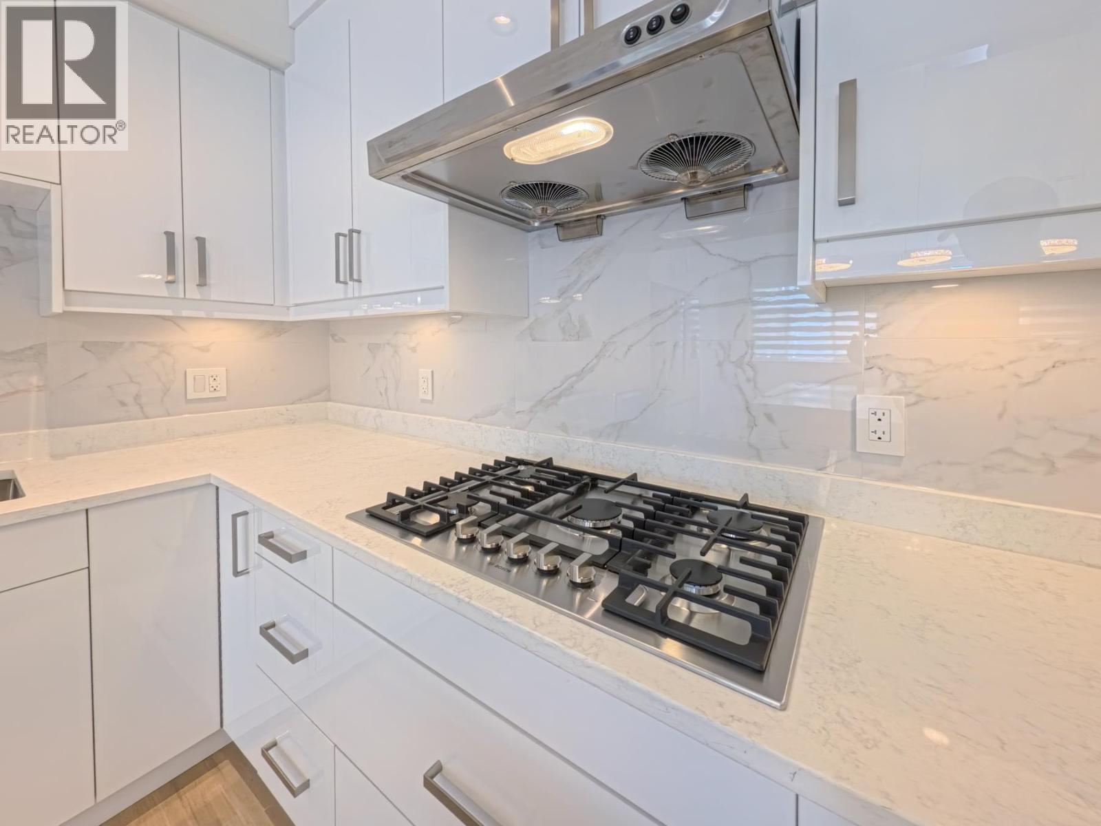 3 745 E 30 Avenue, Vancouver, British Columbia  V5V 2V8 - Photo 5 - R3160876
