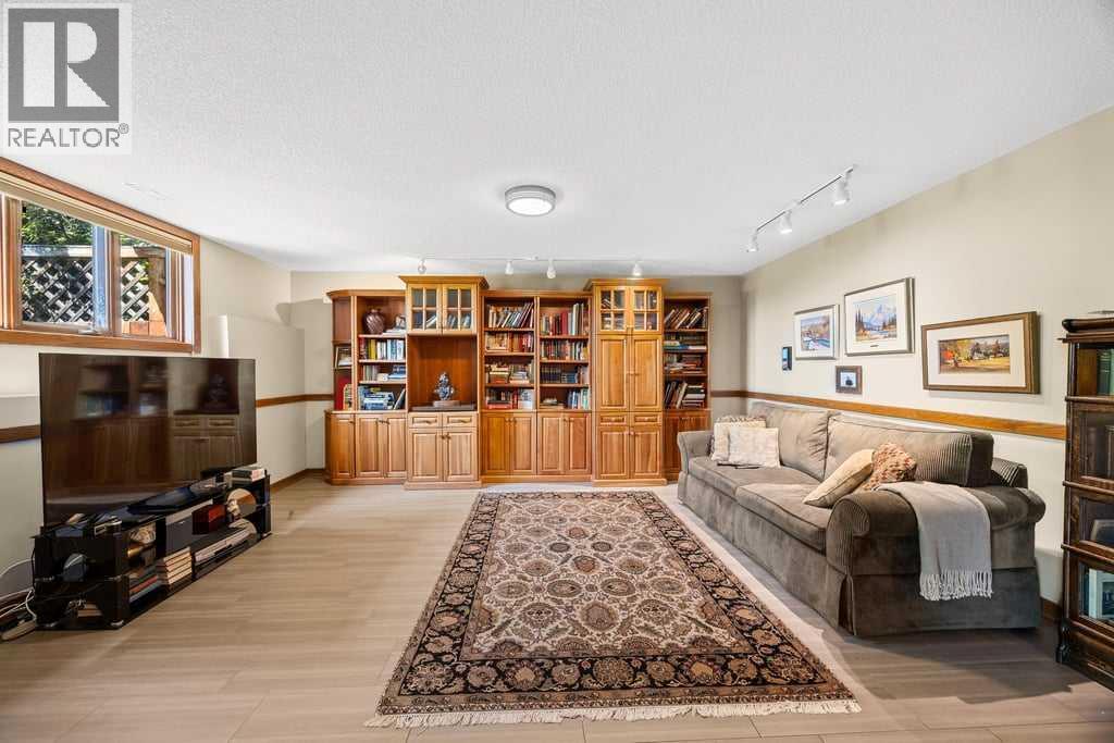 19 Westbluff Place, Rural Rocky View County, Alberta  T3Z 3N9 - Photo 32 - A2334683