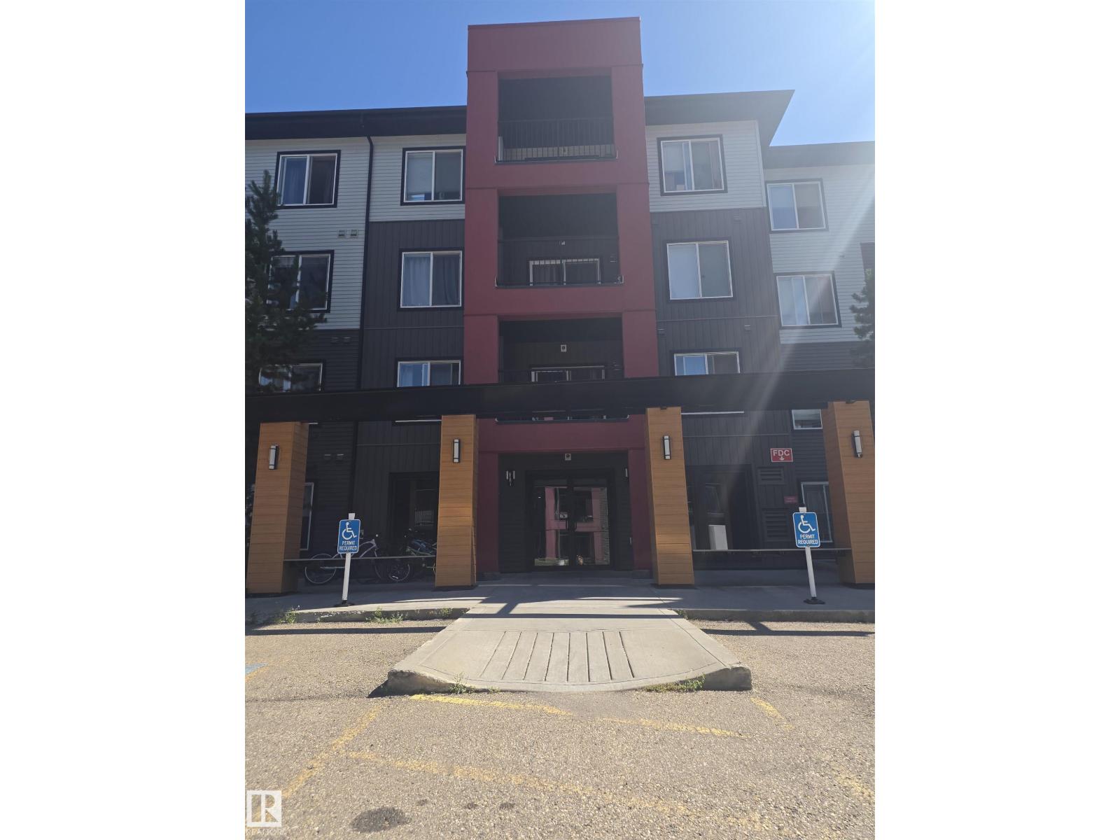 340 WINDERMERE RD NW, Edmonton, Alberta