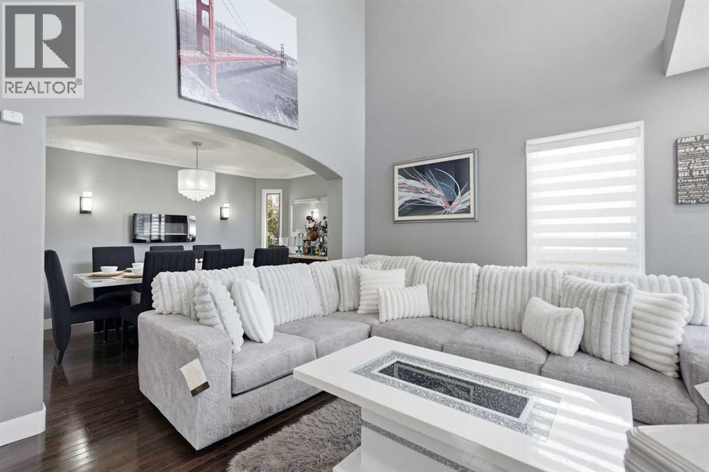 135 Millview Gardens SW, Calgary, Alberta  T2Y 3Y3 - Photo 6 - A2341969