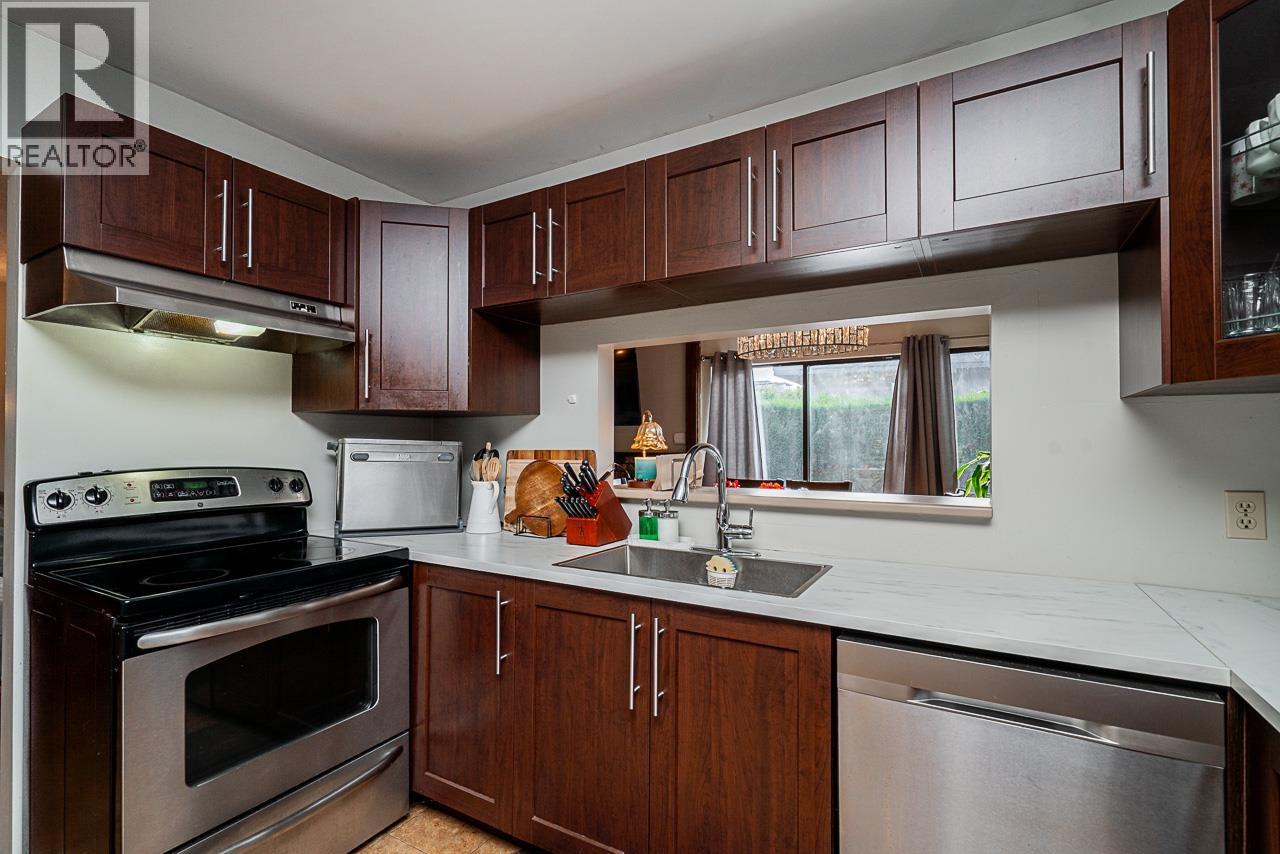 6531 Pimlico Way, Richmond, British Columbia  V6Y 2Y1 - Photo 11 - R3161398
