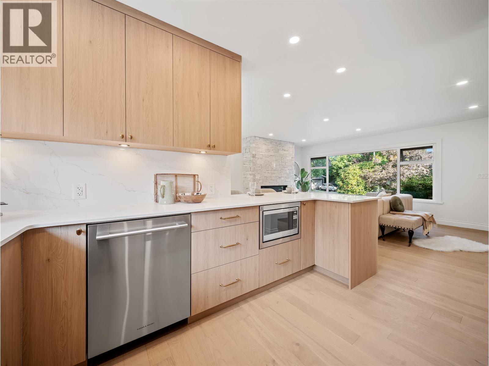 3975 Highland Boulevard, North Vancouver, British Columbia  V7R 2Y7 - Photo 7 - R3161384