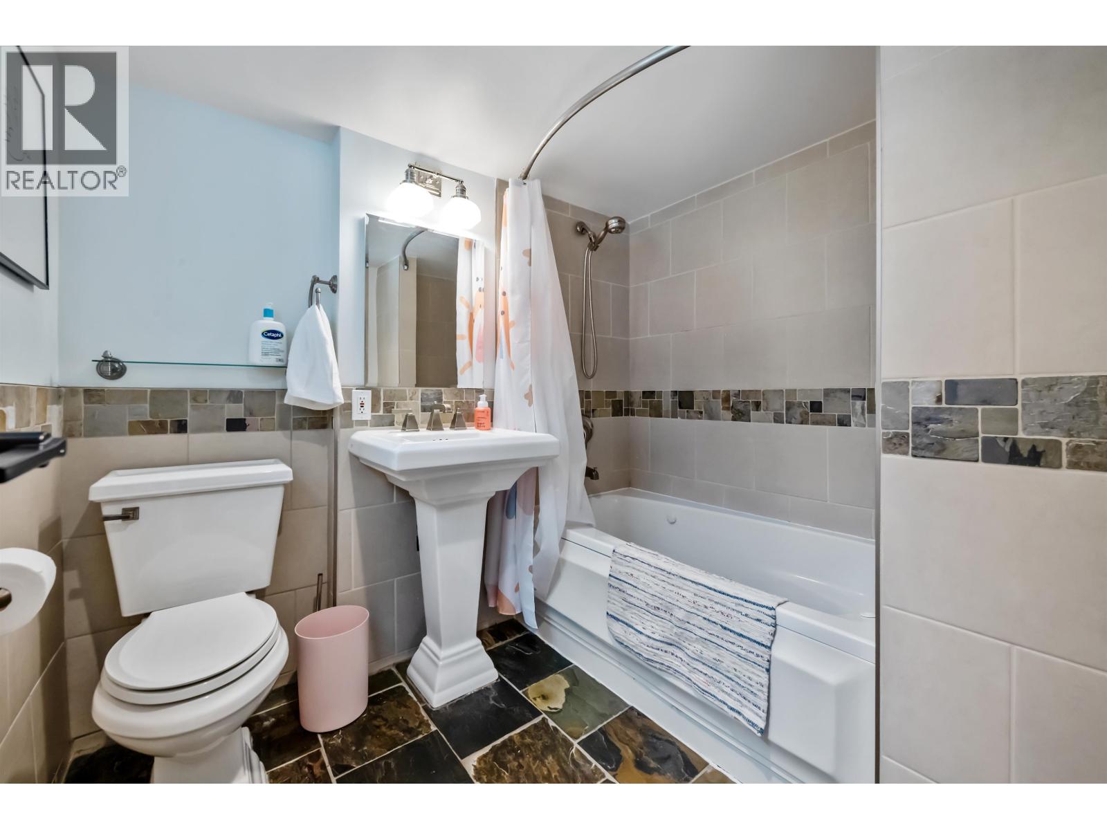 6240 St. Georges Avenue, West Vancouver, British Columbia  V7W 1Z7 - Photo 18 - R3161407