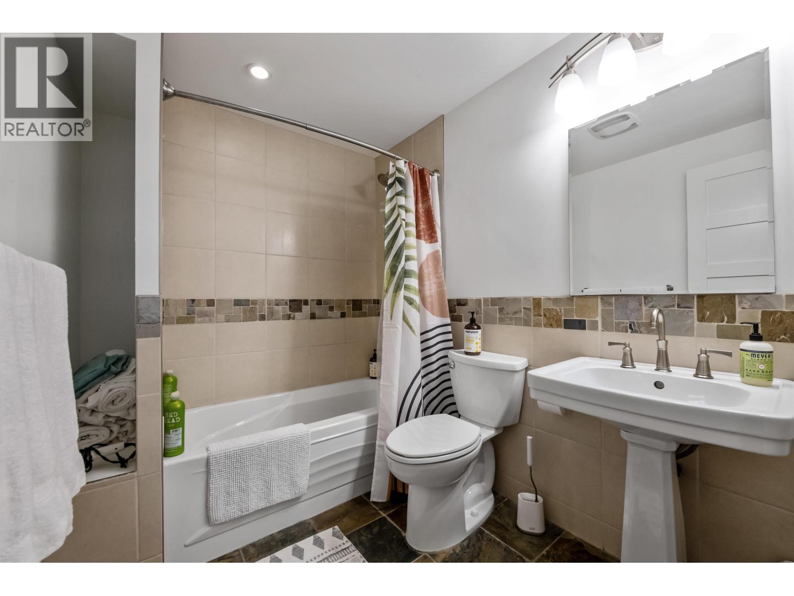 6240 St. Georges Avenue, West Vancouver, British Columbia  V7W 1Z7 - Photo 26 - R3161407