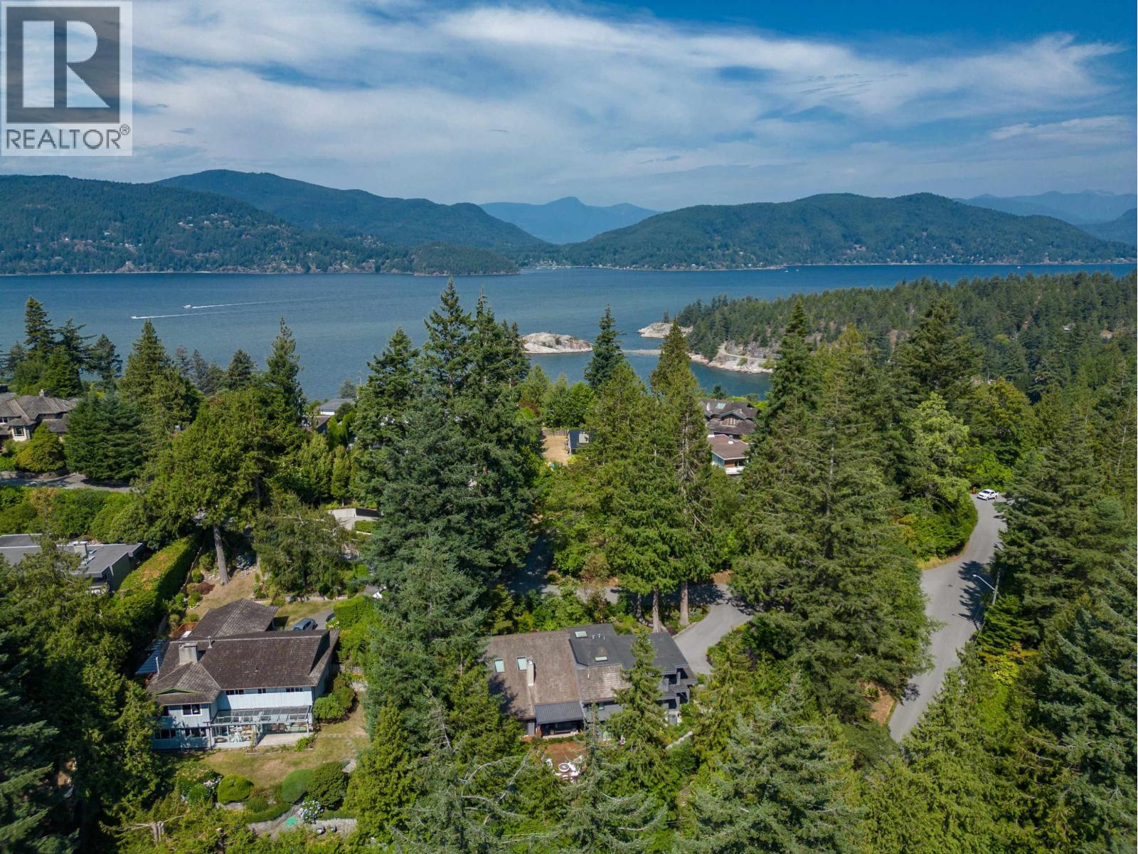 6240 St. Georges Avenue, West Vancouver, British Columbia  V7W 1Z7 - Photo 36 - R3161407