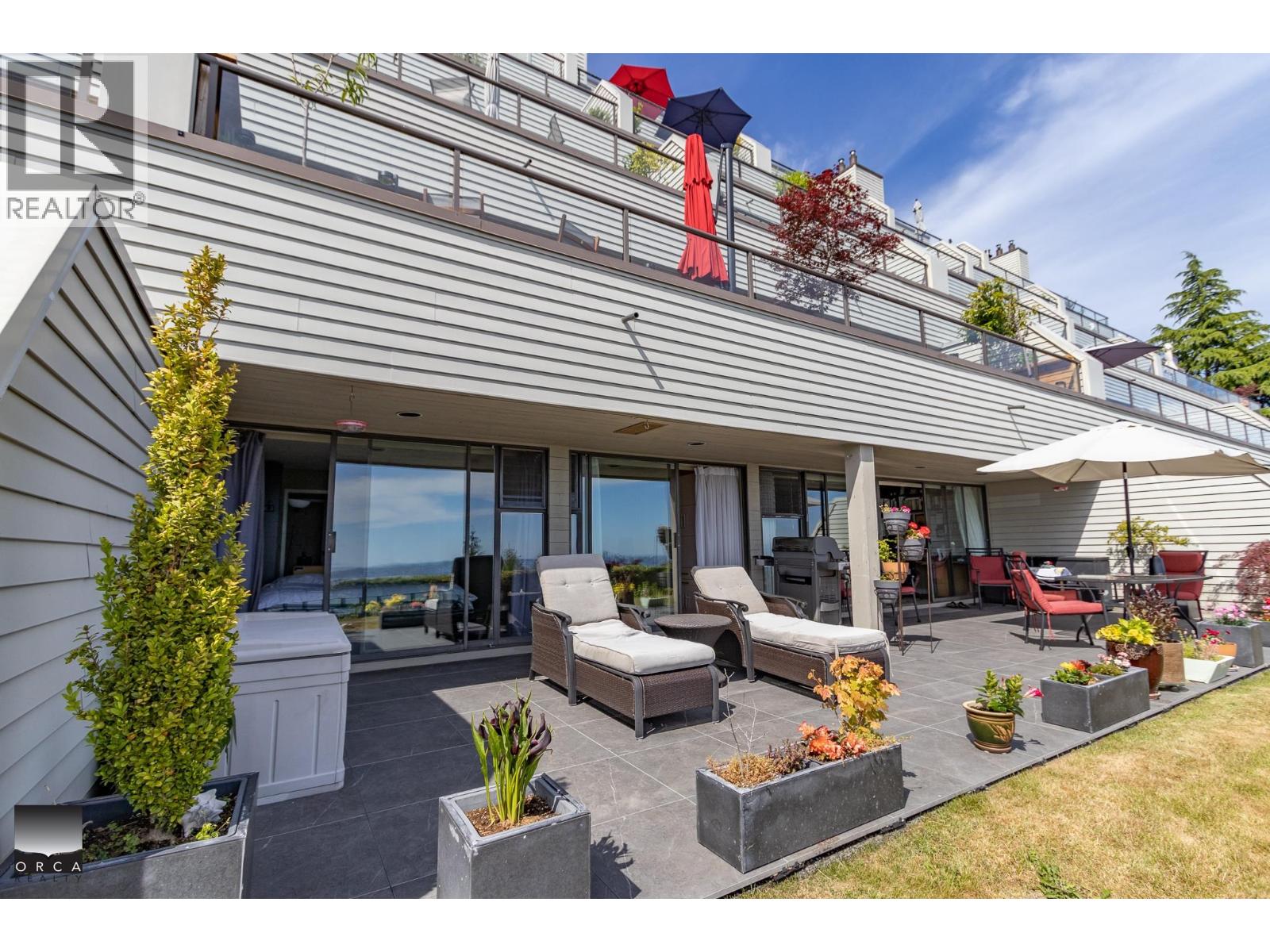 11 2246 FOLKSTONE WAY, west vancouver, British Columbia