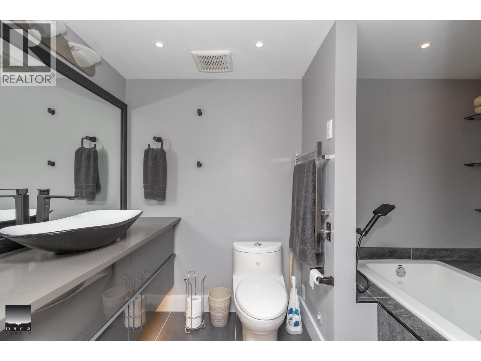 11 2246 Folkstone Way, West Vancouver, British Columbia  V7S 2Y7 - Photo 13 - R3161397