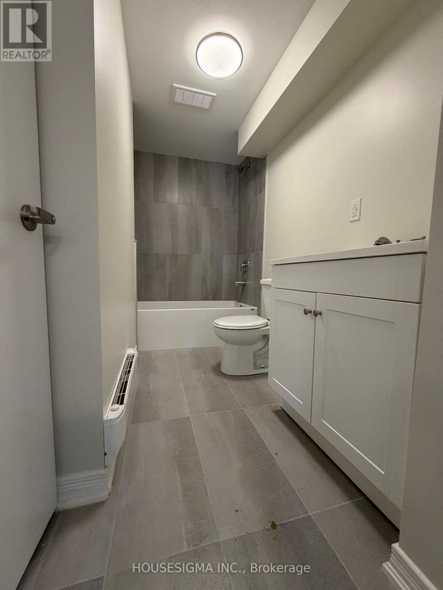 Lower Level Unit - 28 West Street N, Orillia, Ontario  L3V 5B8 - Photo 16 - S13743128