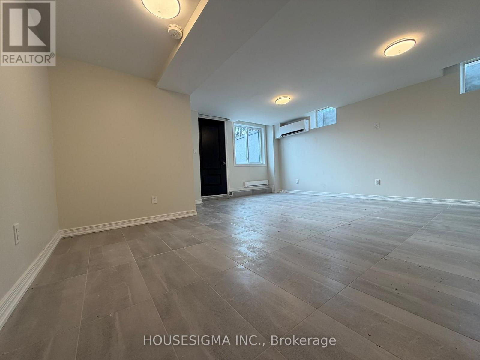 Lower Level Unit - 28 West Street N, Orillia, Ontario  L3V 5B8 - Photo 6 - S13743128