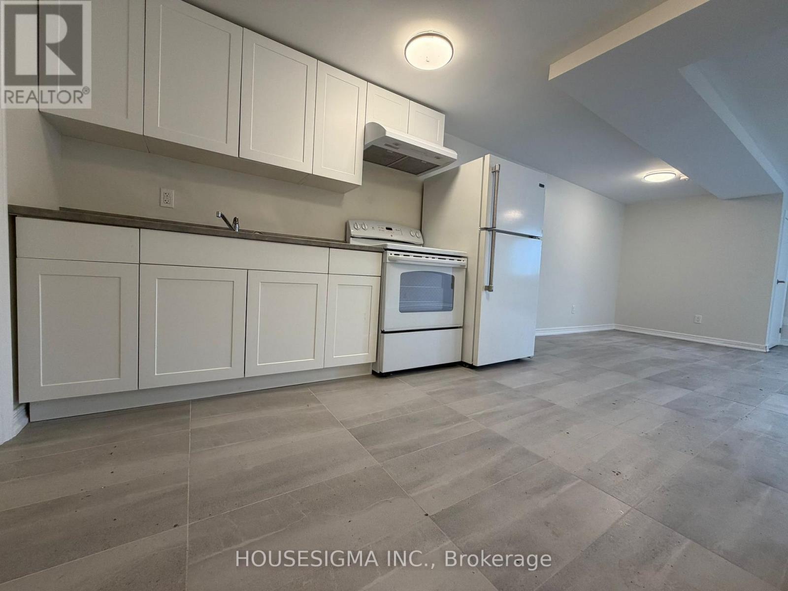 Lower Level Unit - 28 West Street N, Orillia, Ontario  L3V 5B8 - Photo 9 - S13743128
