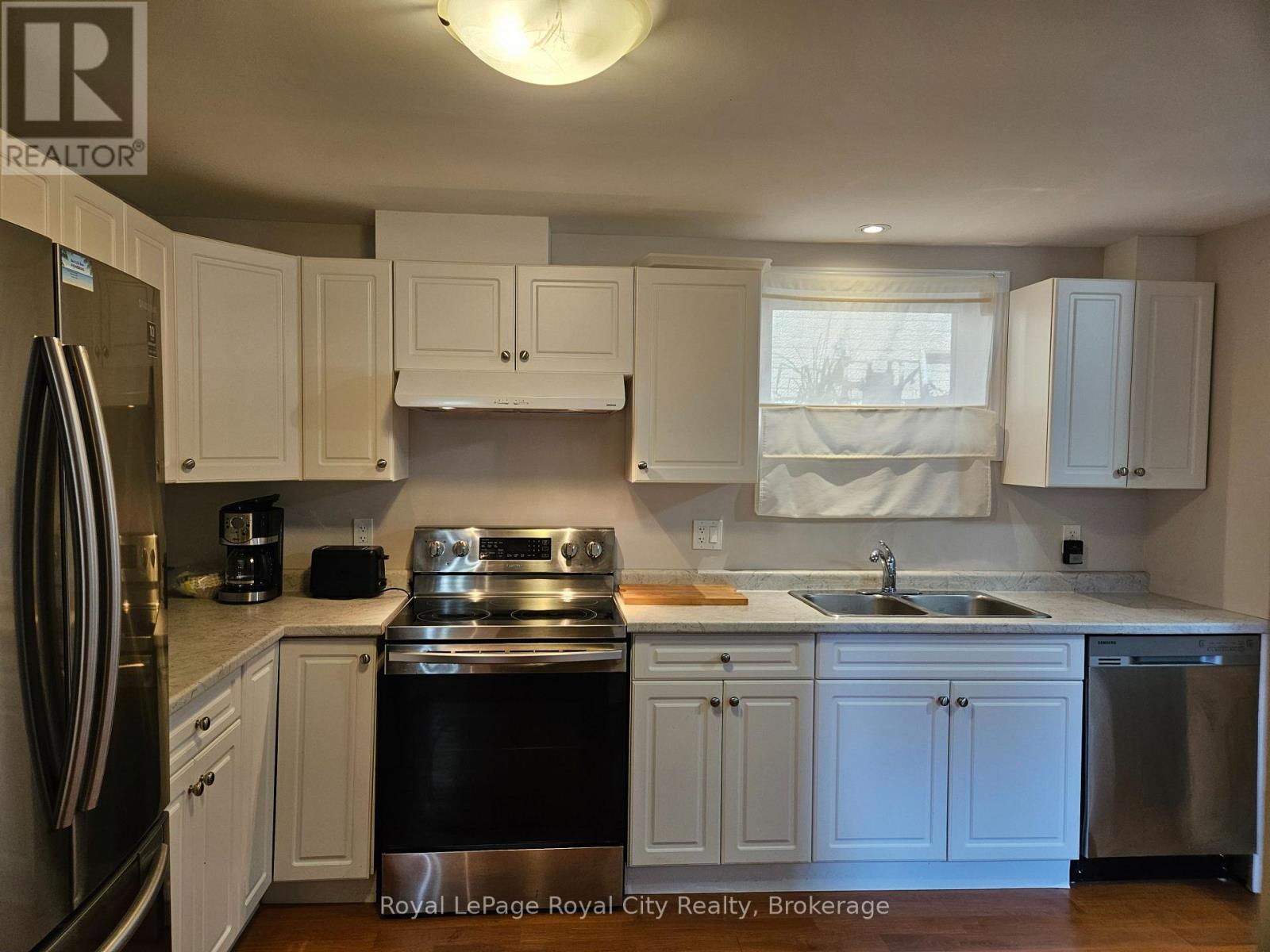 3 Joyce Place, Guelph (Grange Road), Ontario  N1E 6P8 - Photo 3 - X13743130