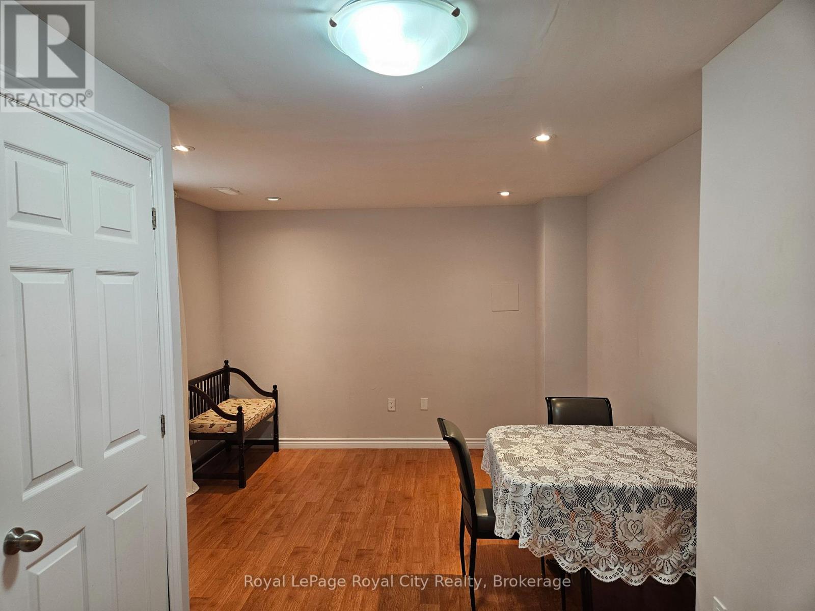 3 Joyce Place, Guelph (Grange Road), Ontario  N1E 6P8 - Photo 6 - X13743130