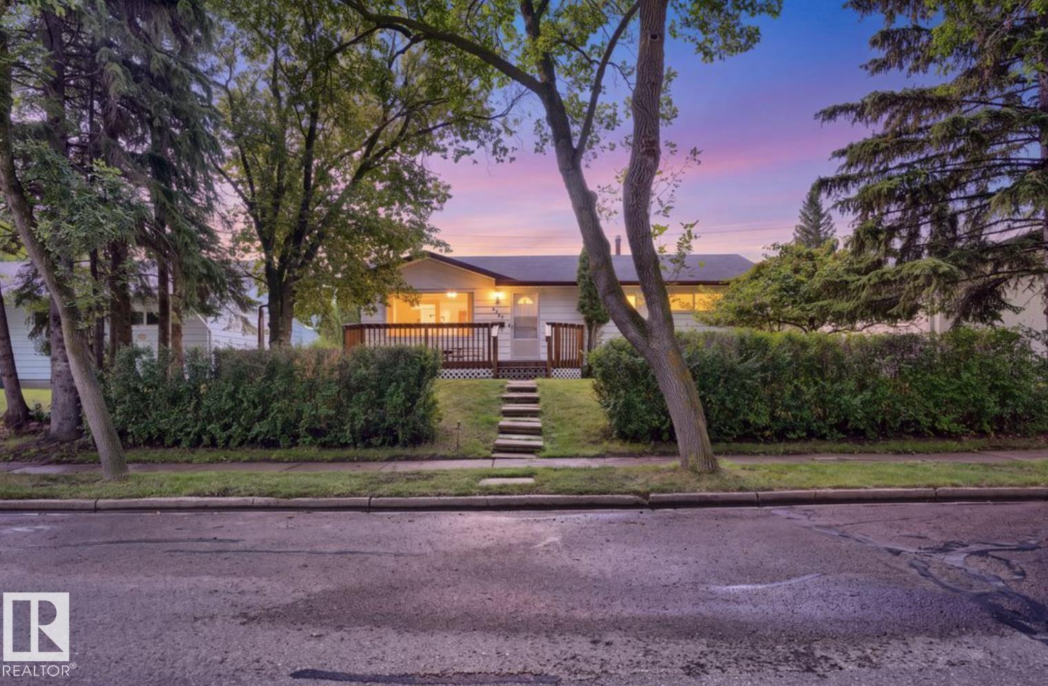 6221 44B Avenue, Camrose, Alberta
