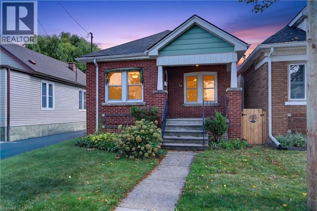 30 Barons Avenue N, Hamilton, Ontario  L8H 5A2 - Photo 1 - 40859775