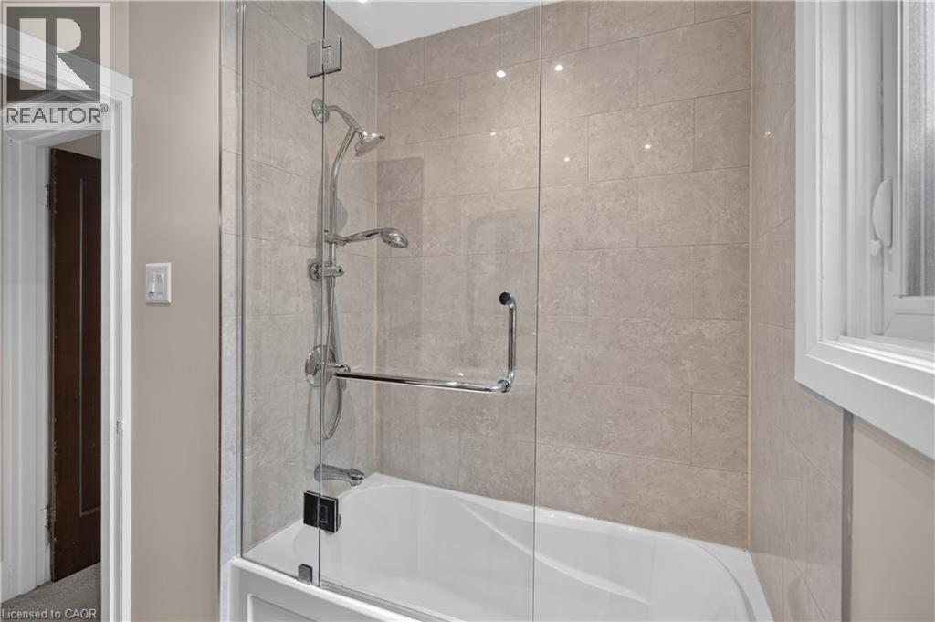 30 Barons Avenue N, Hamilton, Ontario  L8H 5A2 - Photo 32 - 40859775