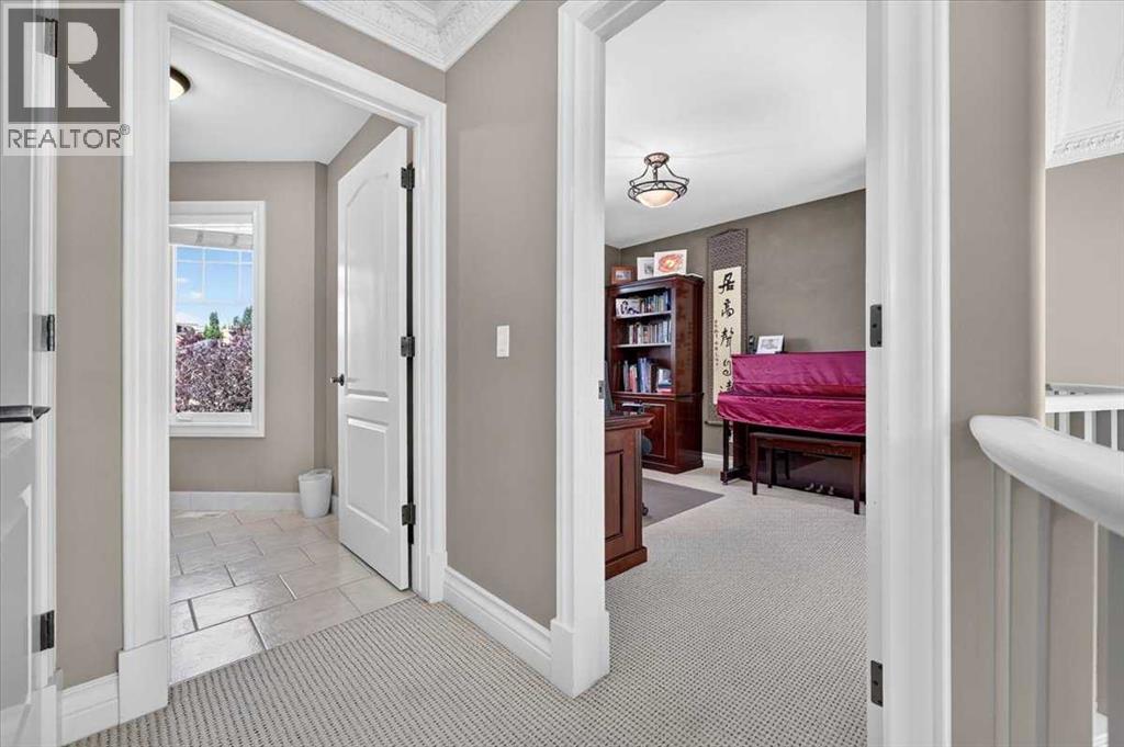 234 Elmont Bay SW, Calgary, Alberta T3H 4X9 - Photo 20 - A2341225