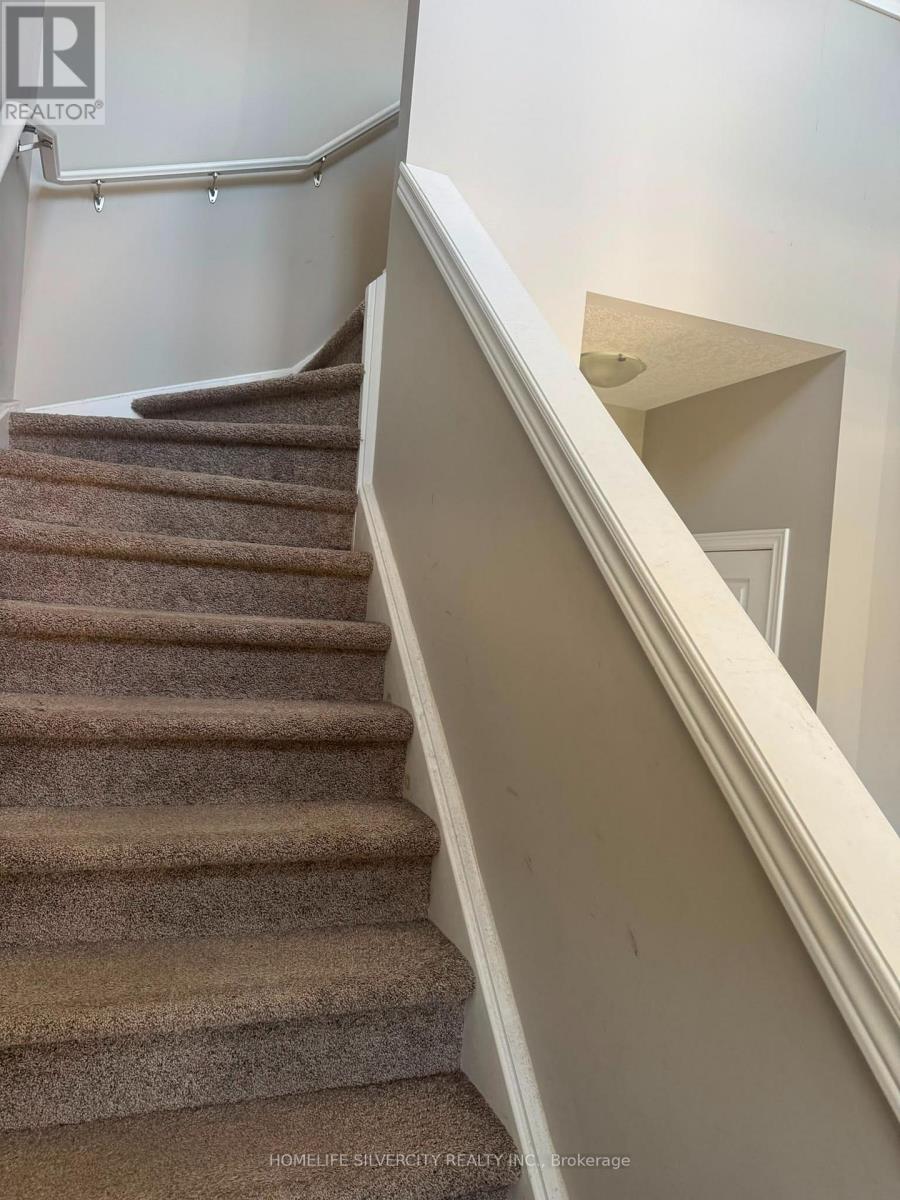 505 Florencedale Crescent, Kitchener, Ontario N2R 0N3 - Photo 12 - X13743132