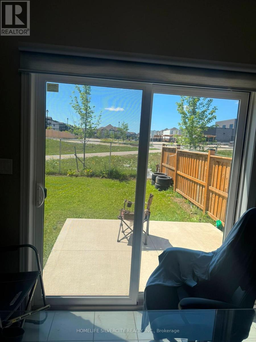 505 Florencedale Crescent, Kitchener, Ontario N2R 0N3 - Photo 13 - X13743132