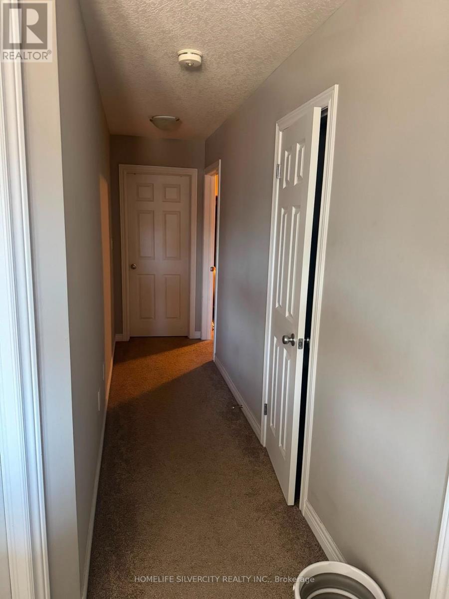 505 Florencedale Crescent, Kitchener, Ontario N2R 0N3 - Photo 18 - X13743132