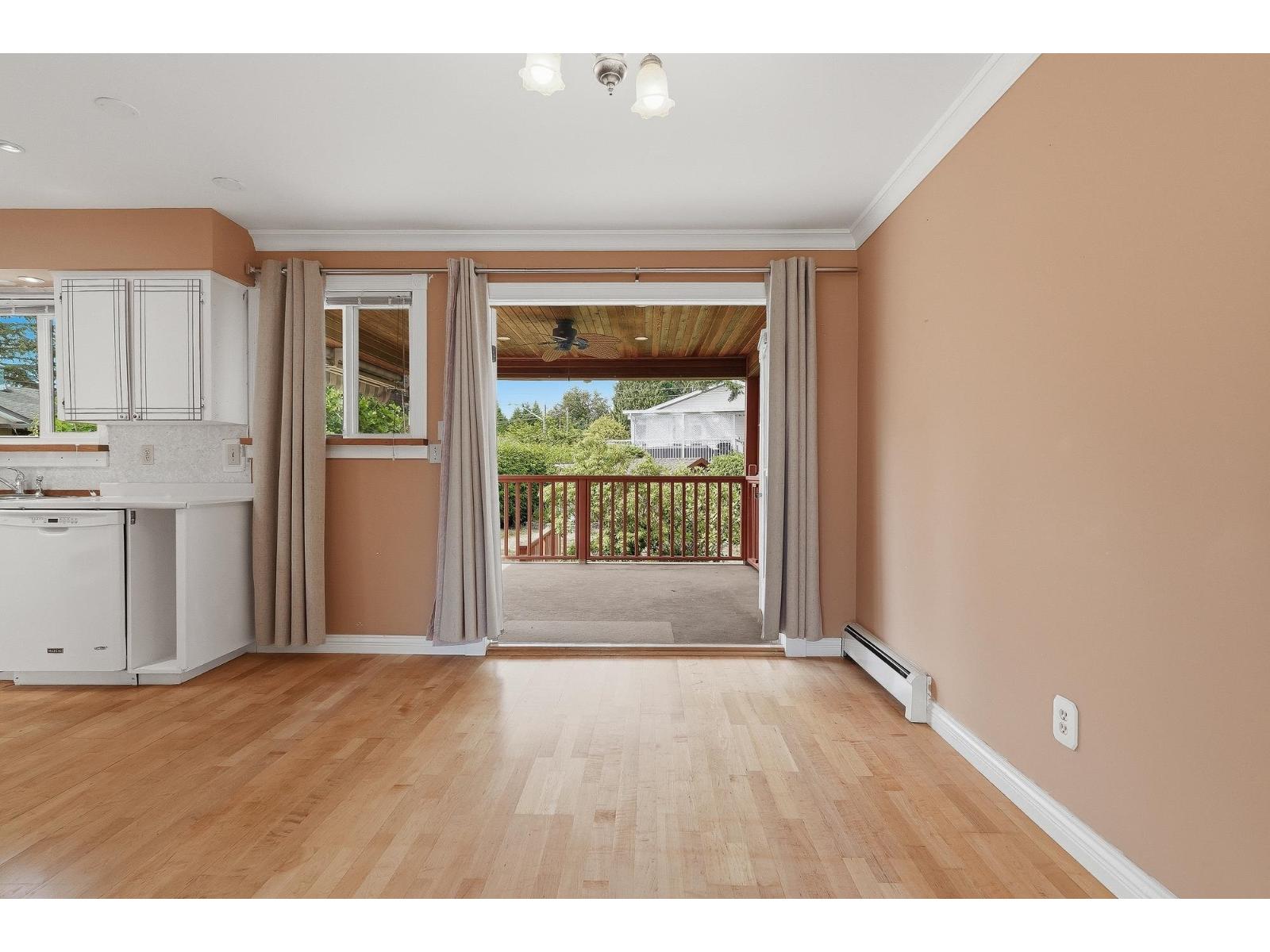 11411 78 Avenue, Delta, British Columbia  V4C 1P1 - Photo 2 - R3161421