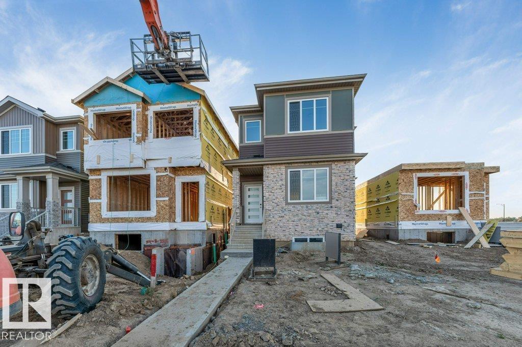 8412 226 St NW, Edmonton, Alberta T5T 7Y8 - Photo 2 - E4506962