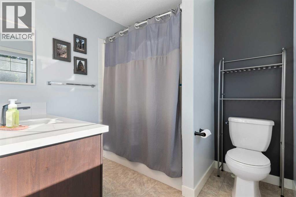 90 Pantego Lane NW, Calgary, Alberta  T3K 0T1 - Photo 19 - A2316923