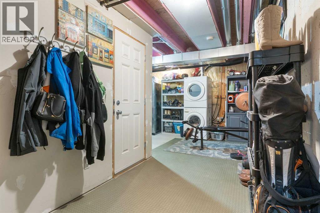 90 Pantego Lane NW, Calgary, Alberta  T3K 0T1 - Photo 30 - A2316923