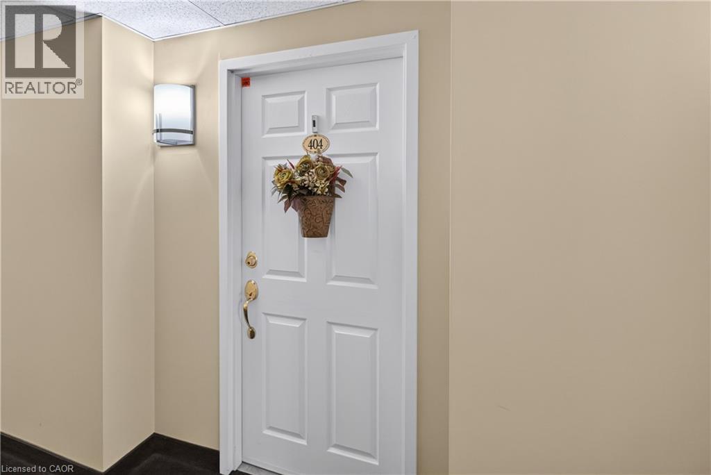 216 Plains Road W Unit# B404, Burlington, Ontario  L7T 1G2 - Photo 5 - 40858564