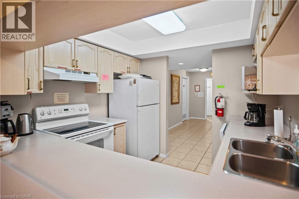 216 Plains Road W Unit# B404, Burlington, Ontario  L7T 1G2 - Photo 29 - 40858564