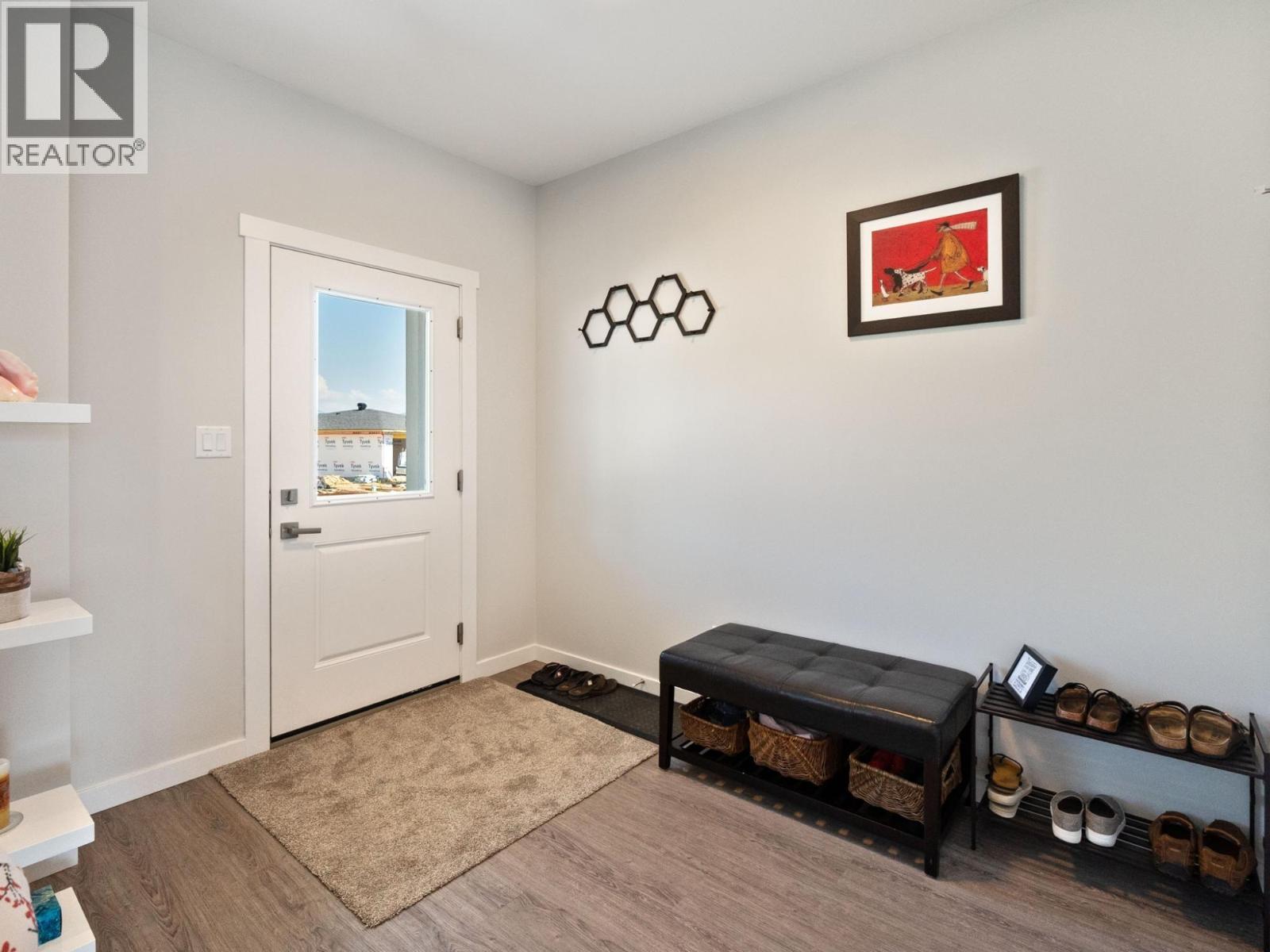 1512 Aspen Lane, Castlegar, British Columbia  V1N 4X8 - Photo 7 - 10395055