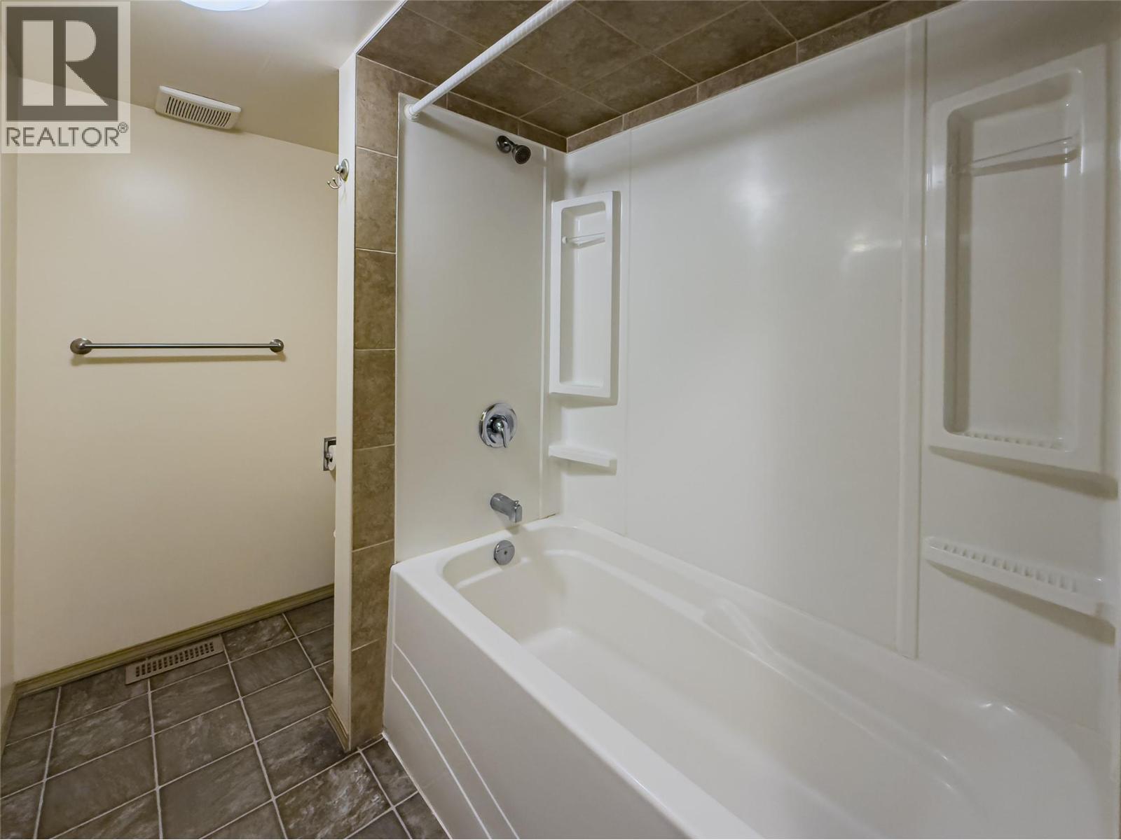1221 Hugh Allan Drive Unit# 38, Kamloops, British Columbia  V1S 1M7 - Photo 27 - 10399549