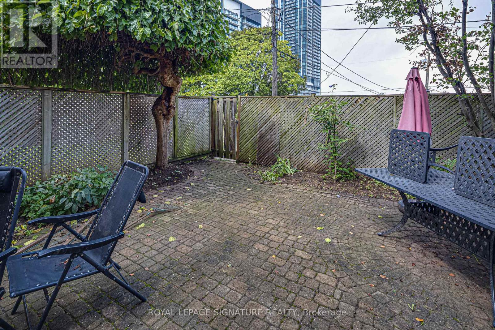 16 Burdock Lane, Toronto, Ontario  M3C 2G5 - Photo 12 - C13743190