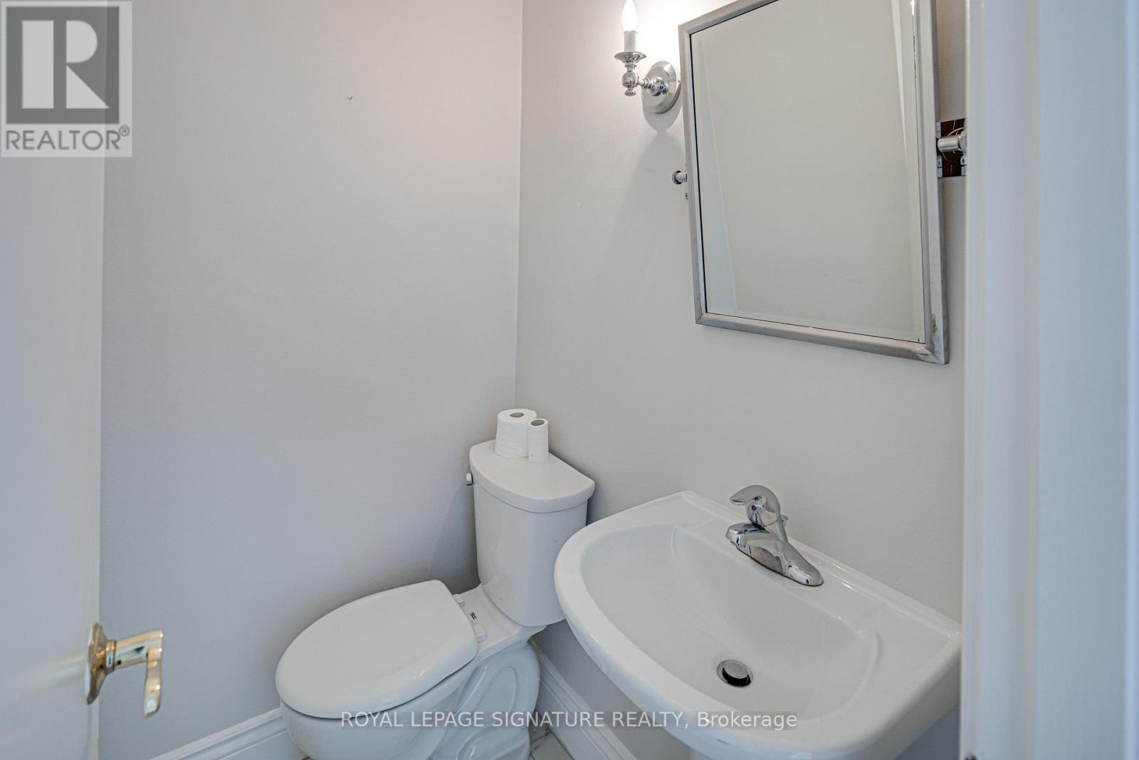 16 Burdock Lane, Toronto, Ontario  M3C 2G5 - Photo 25 - C13743190