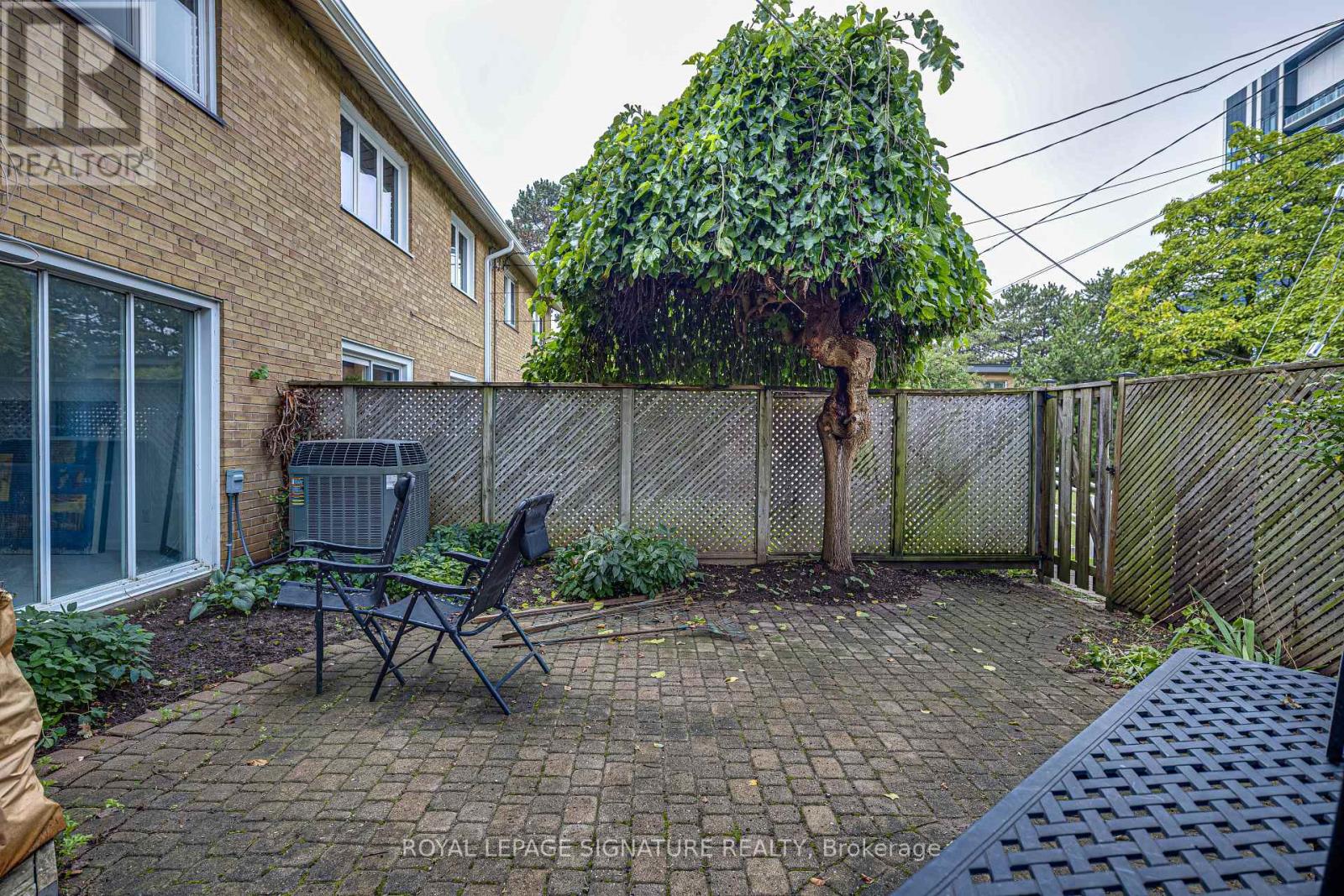 16 Burdock Lane, Toronto, Ontario  M3C 2G5 - Photo 30 - C13743190