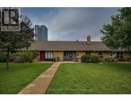 16 BURDOCK LANE, Toronto, Ontario