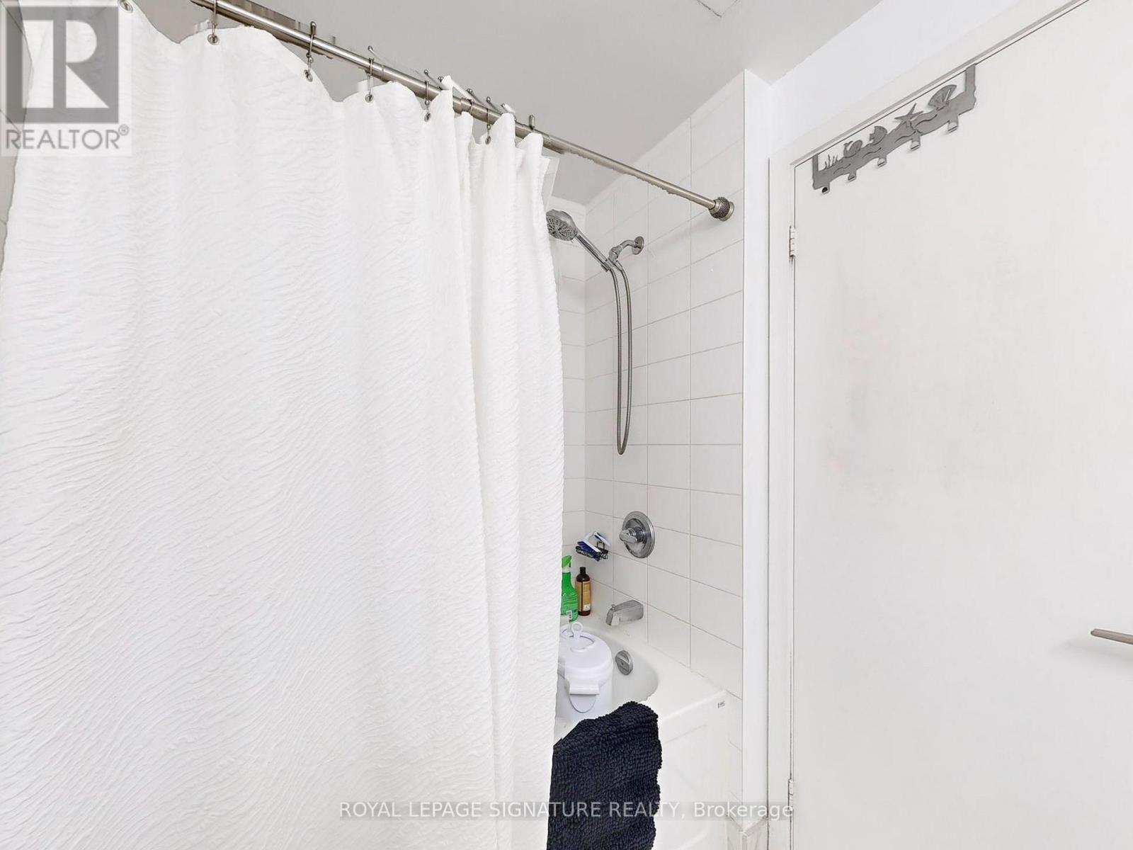 1002 - 260 Sackville Street, Toronto, Ontario  M5A 0B3 - Photo 26 - C13743204