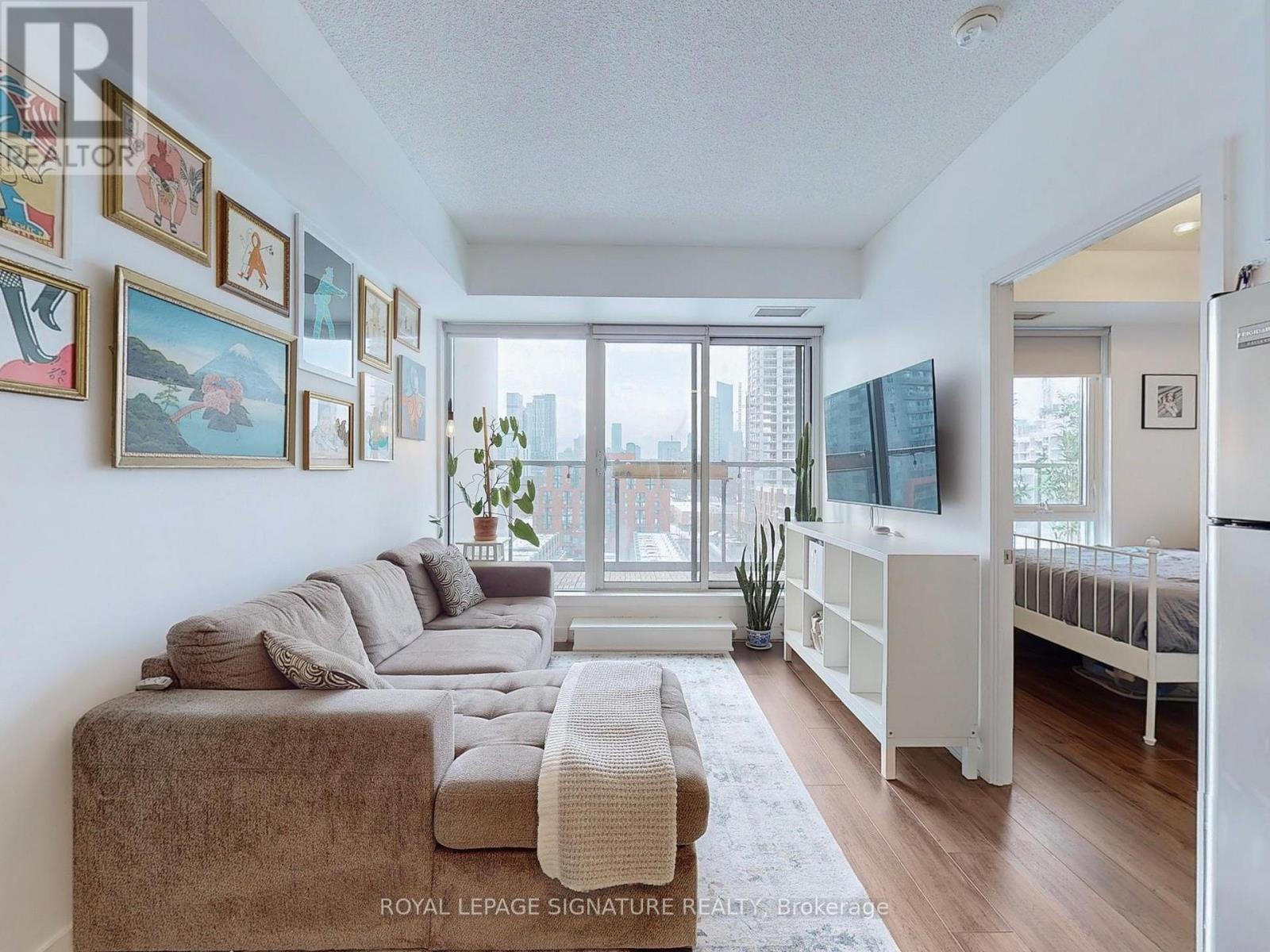 1002 - 260 Sackville Street, Toronto, Ontario  M5A 0B3 - Photo 6 - C13743204