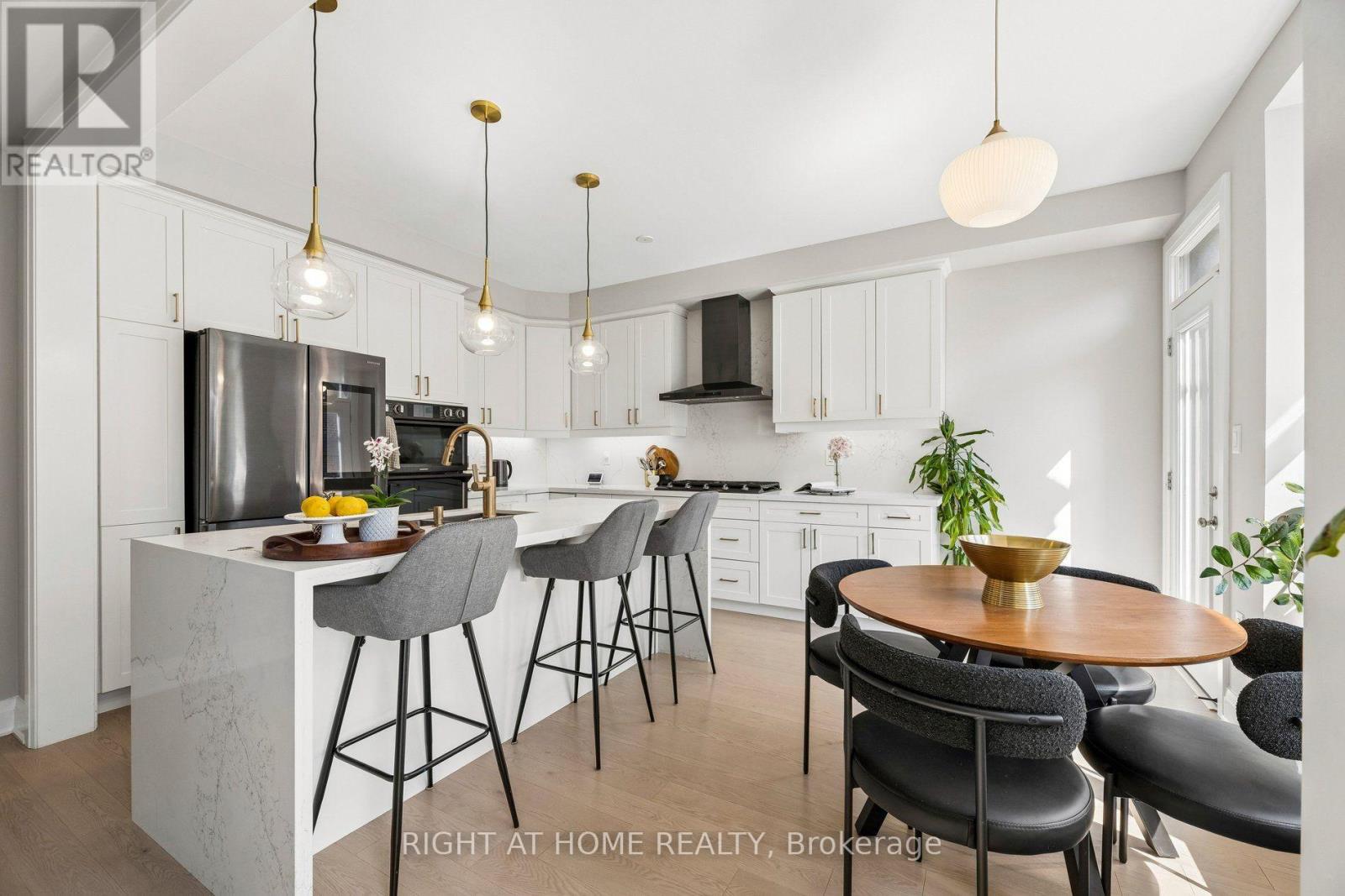 2989 HEARTWOOD LANE, Pickering, Ontario