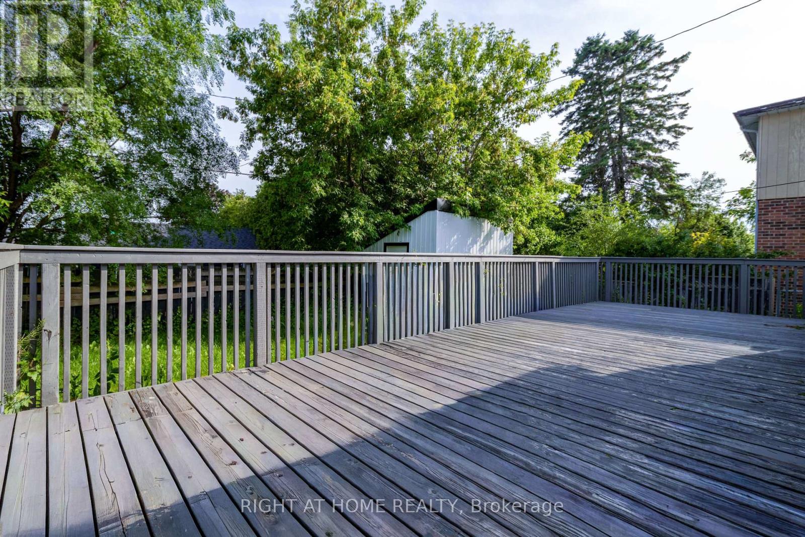 1327 Commerce Street, Pickering, Ontario  L1W 1E1 - Photo 27 - E13743250
