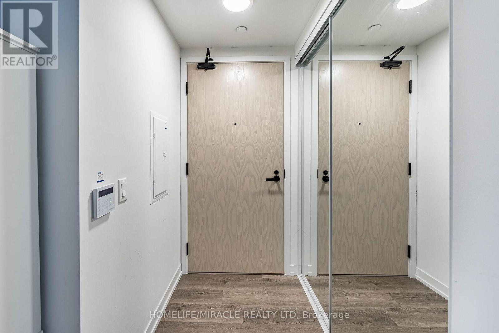 1003 - 195 Commerce Street, Vaughan, Ontario  L4K 0P9 - Photo 12 - N13743172