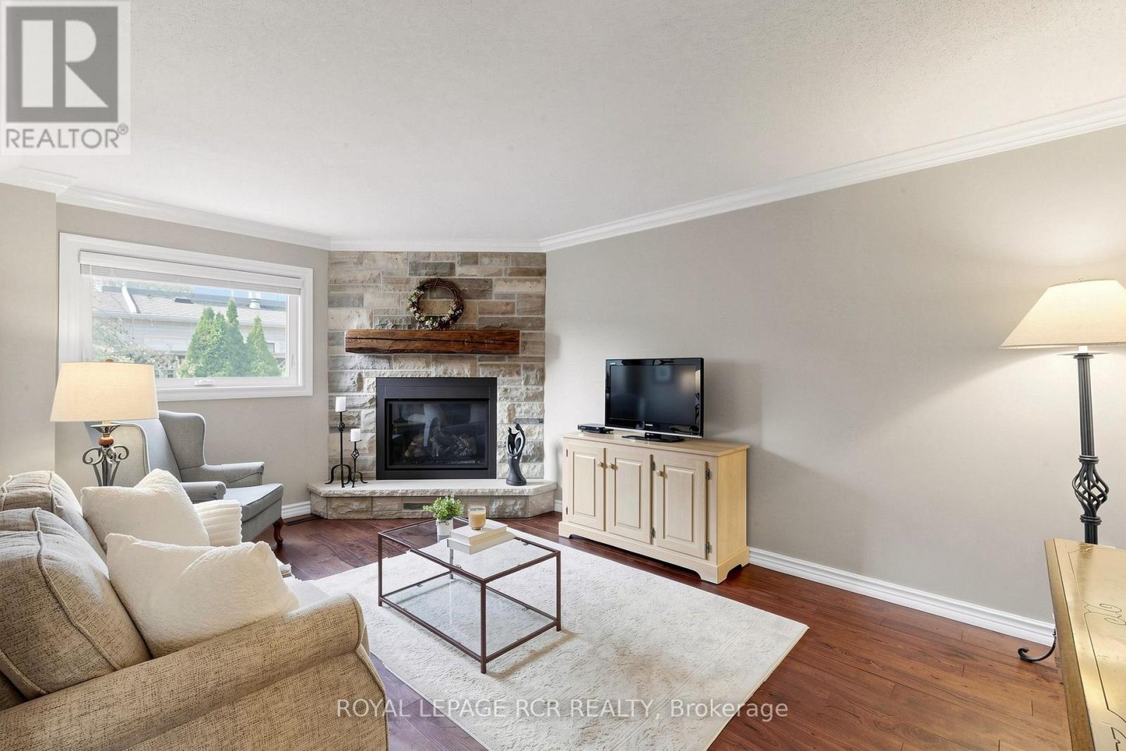 981 Krista Court, Newmarket, Ontario  L3Y 7E9 - Photo 11 - N13743230