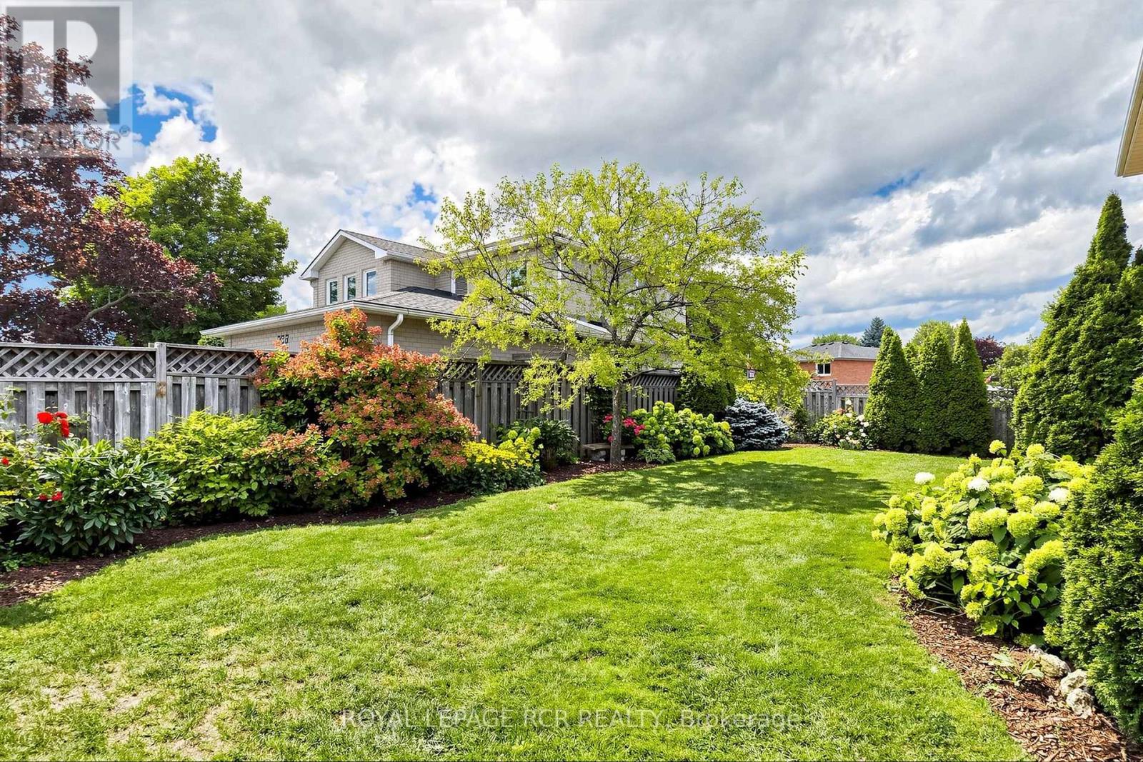 981 Krista Court, Newmarket, Ontario  L3Y 7E9 - Photo 43 - N13743230