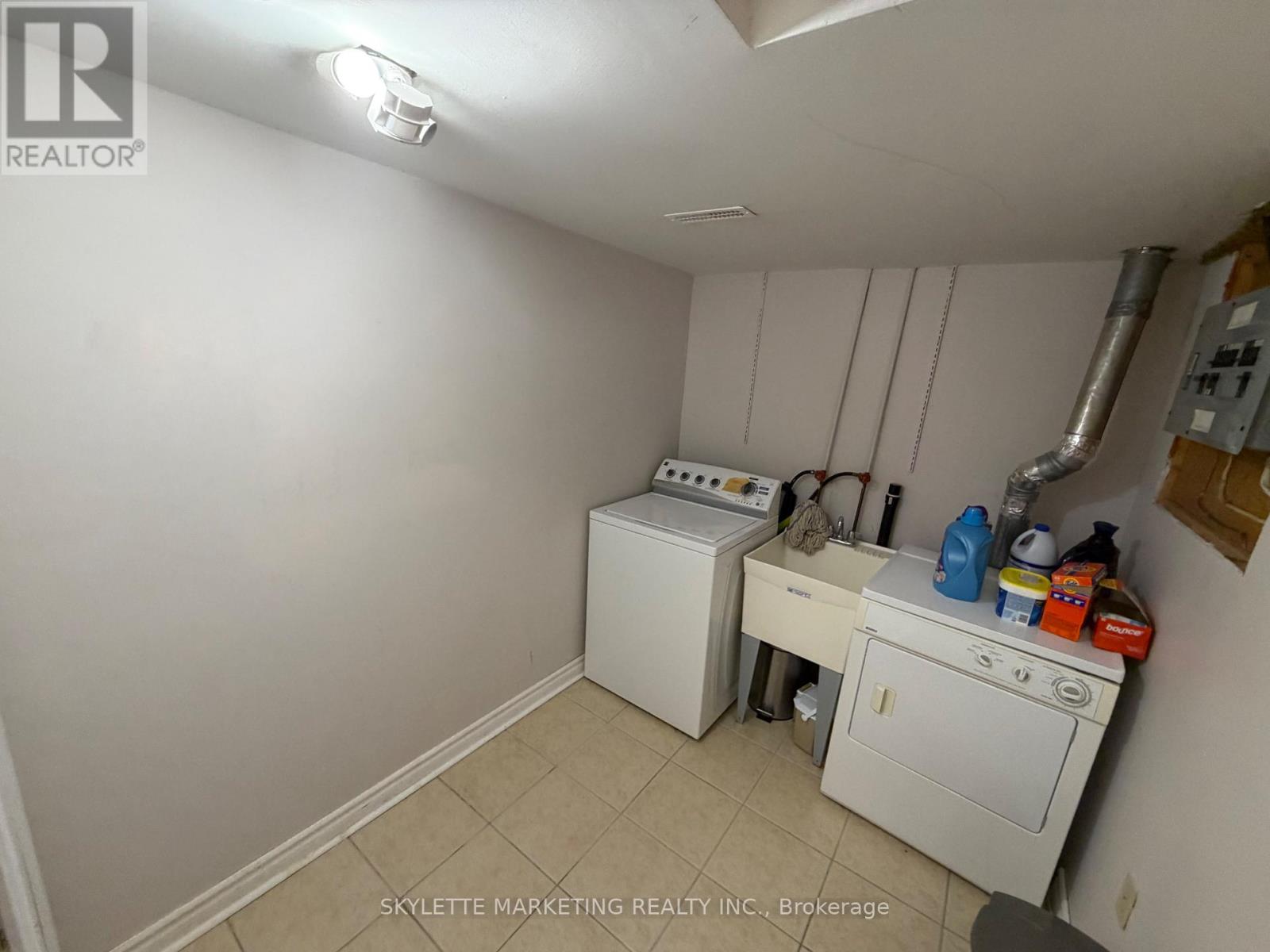 Lower - 229 Zelda Crescent, Richmond Hill, Ontario  L4C 2Y7 - Photo 19 - N13743248