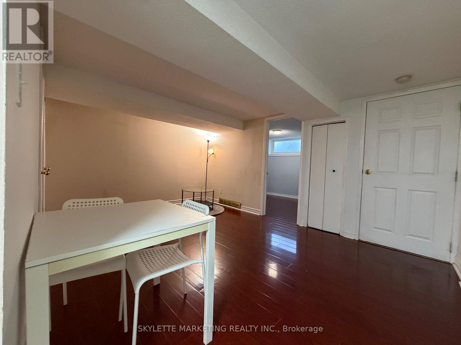 Lower - 229 Zelda Crescent, Richmond Hill, Ontario  L4C 2Y7 - Photo 8 - N13743248