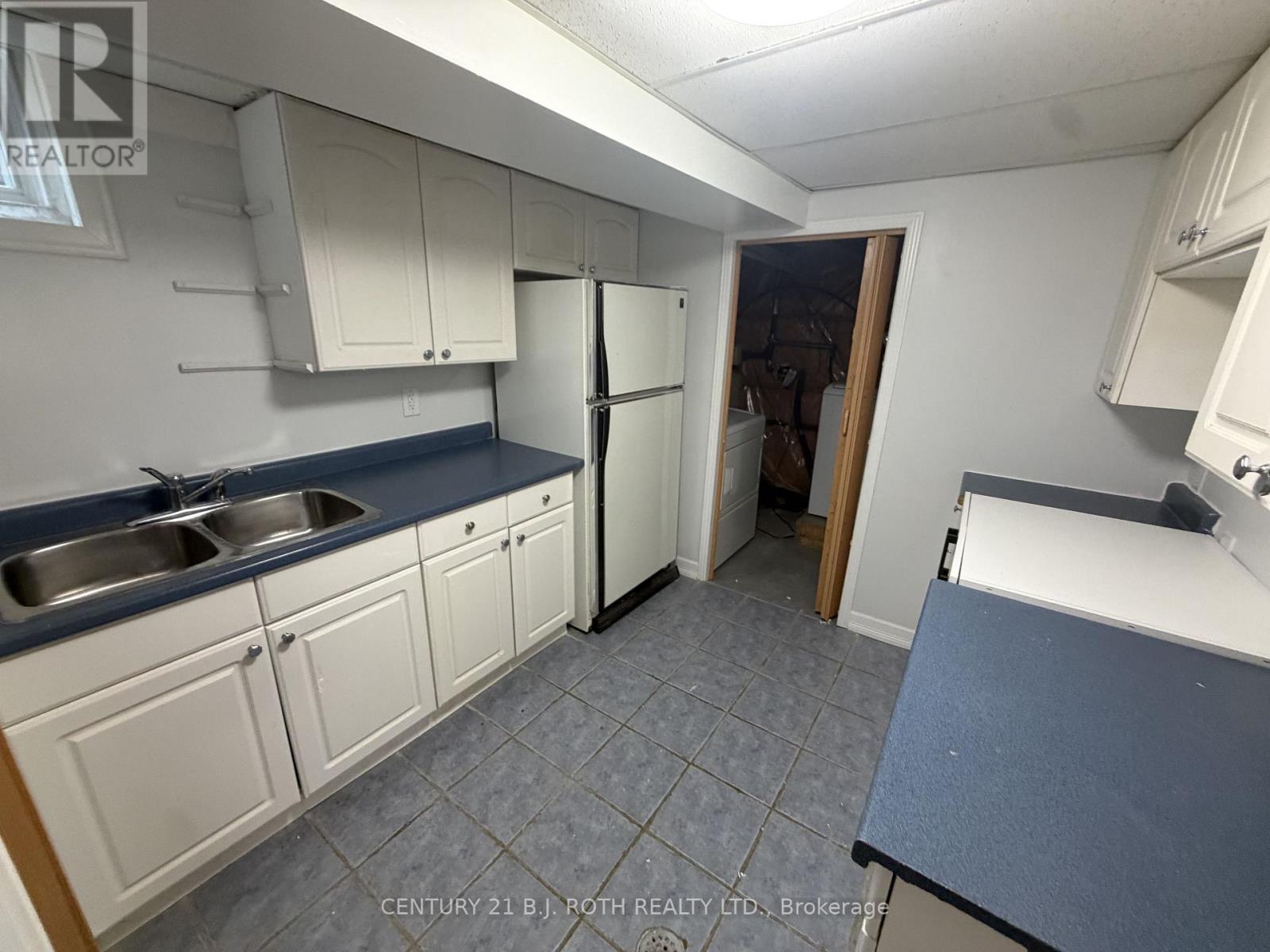 11 Cartwright Drive, Barrie (Cundles East), Ontario  L4M 5P9 - Photo 23 - S13743198