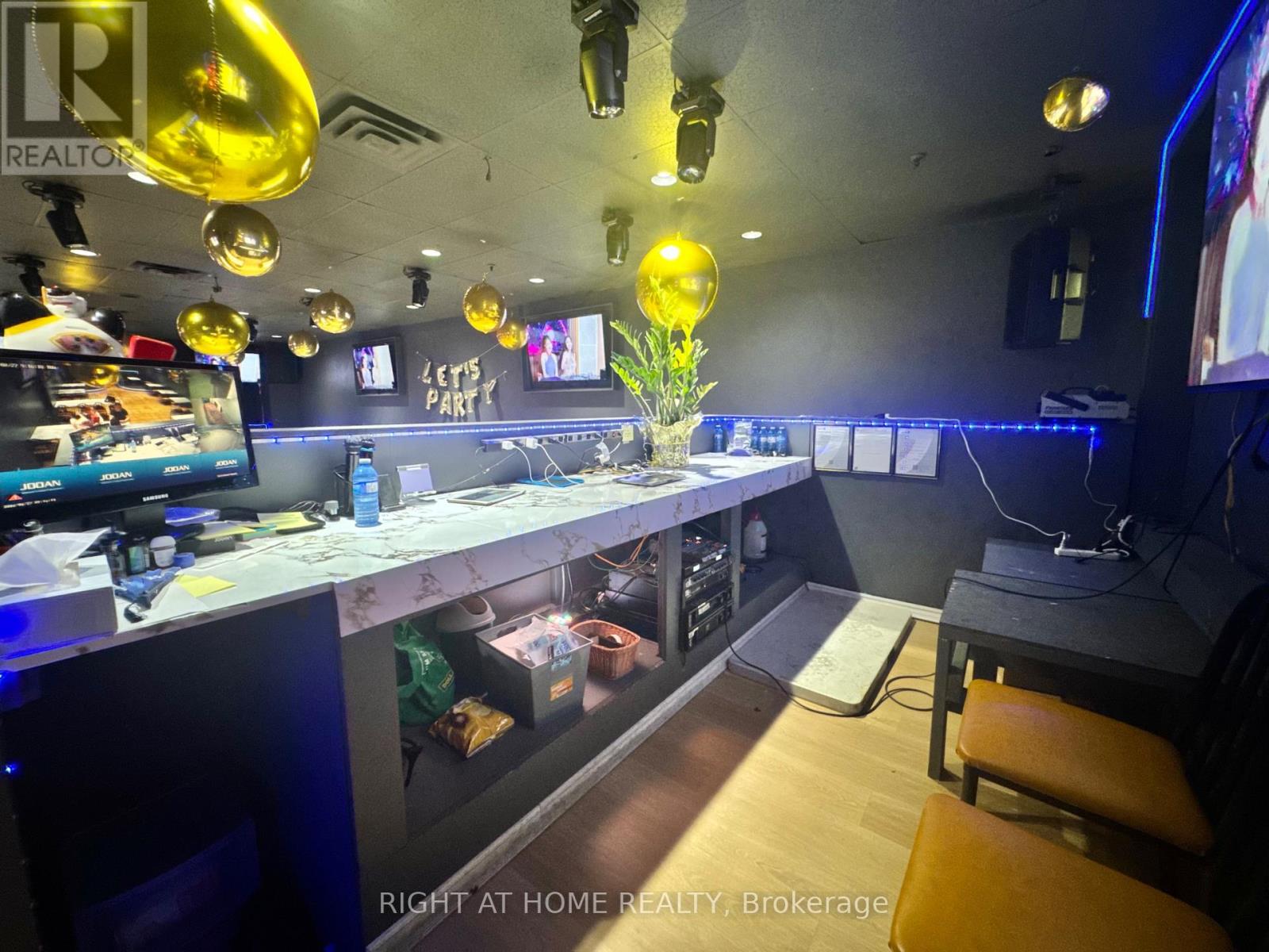 Unit 2 - 3232 Steeles Avenue W, Vaughan, Ontario  L4K 4C8 - Photo 5 - N13723020