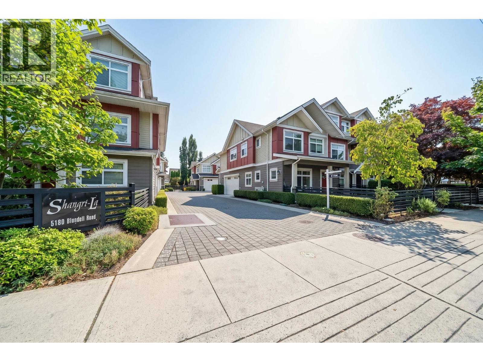 4 5180 BLUNDELL ROAD, Richmond, British Columbia