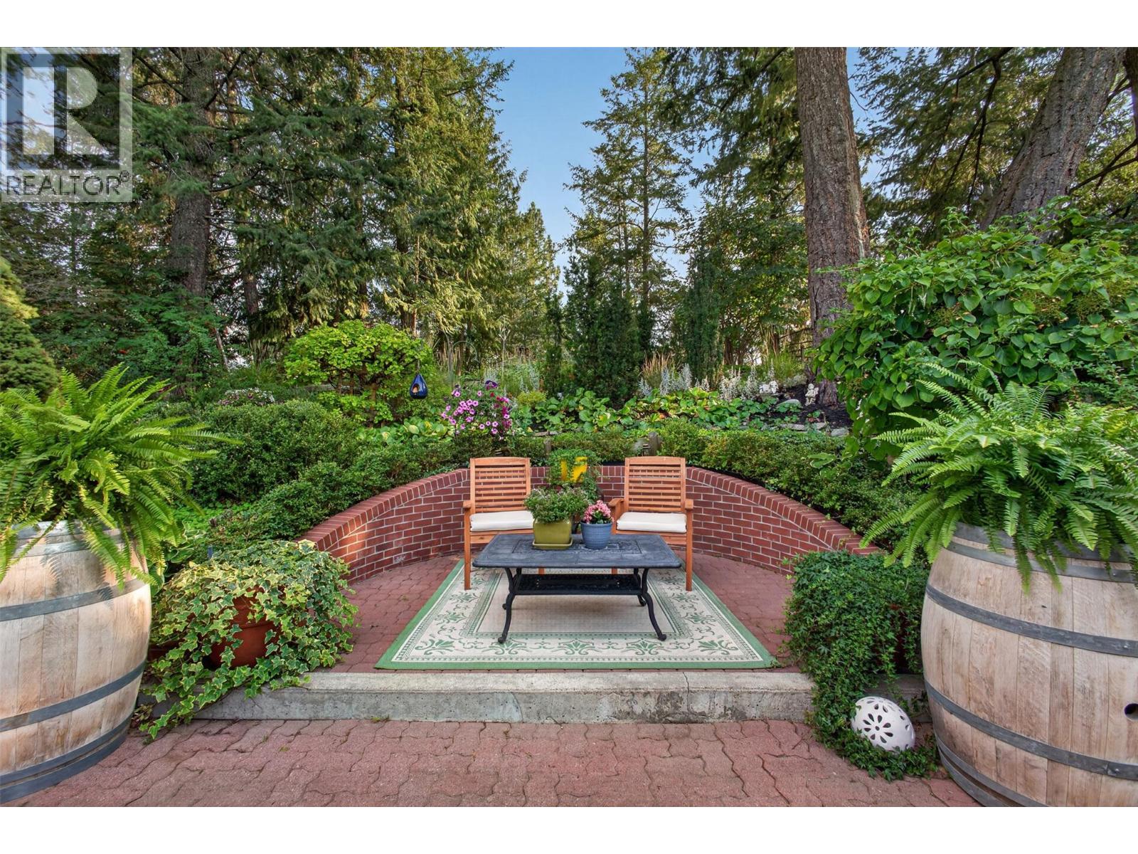 3931 Todd Road, Kelowna, British Columbia  V1W 4B3 - Photo 37 - 10399577
