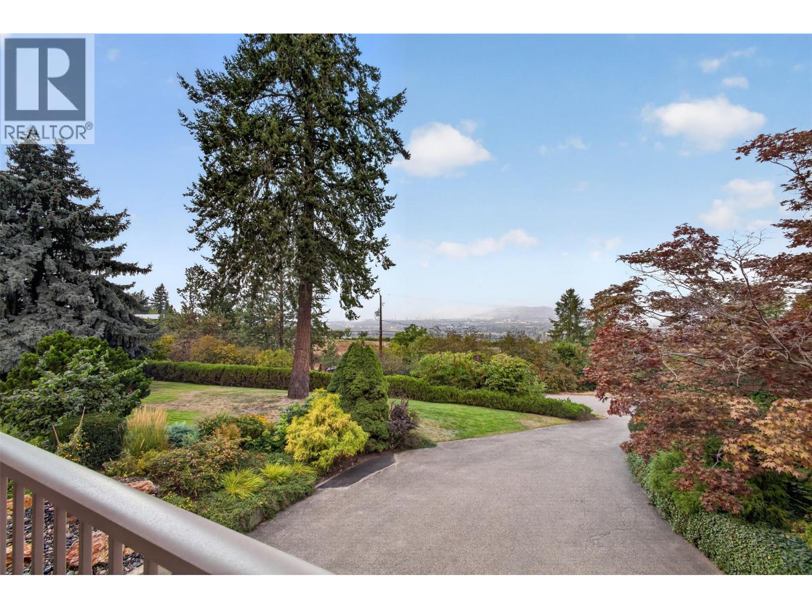 3931 Todd Road, Kelowna, British Columbia  V1W 4B3 - Photo 64 - 10399577